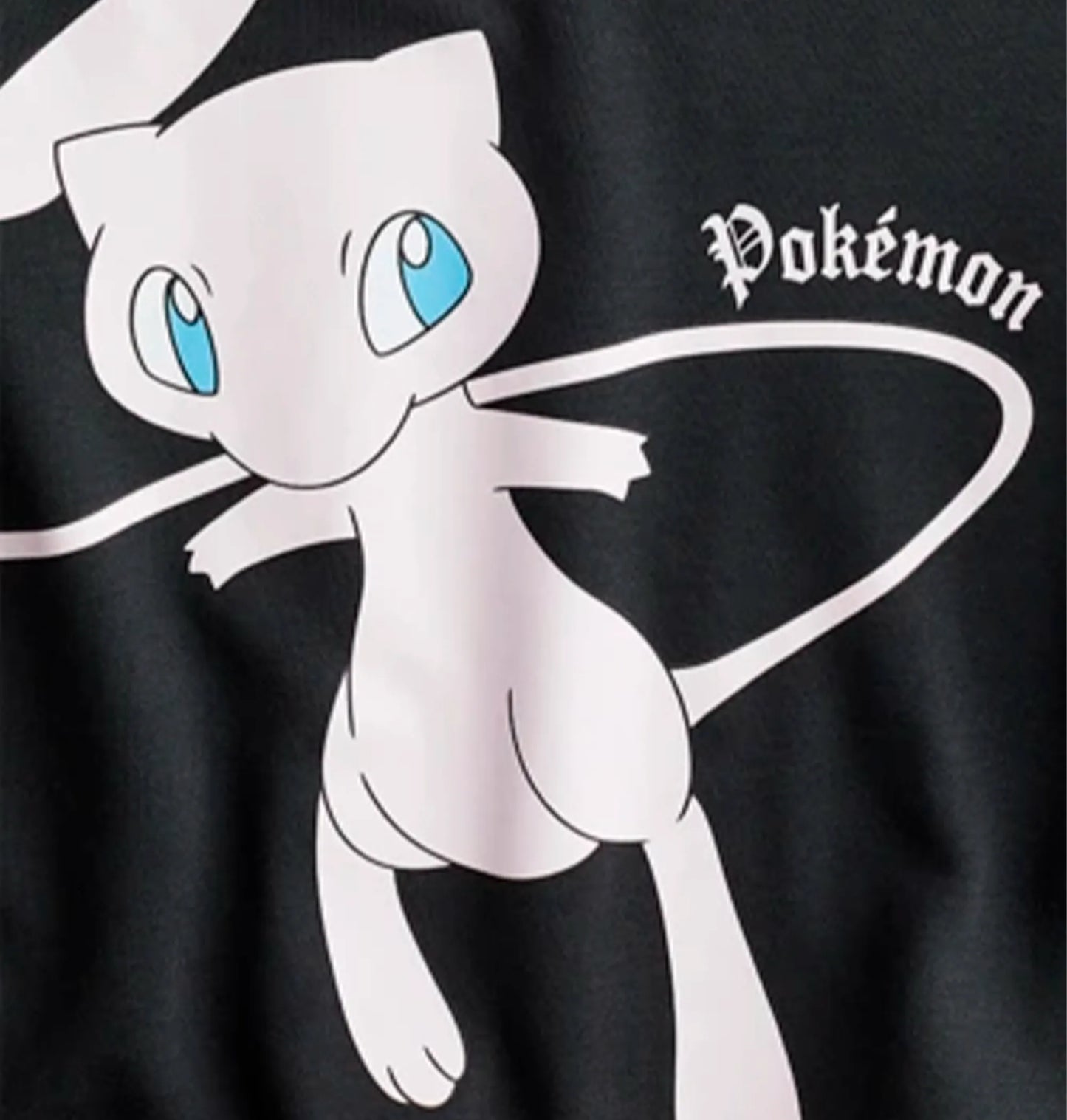 Blusa moletom de Pokémon (Mew)
