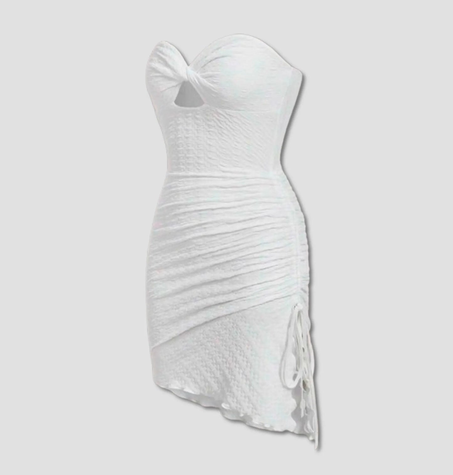 Vestido Bodycon Mini com Detalhes Cut-Out e Lateral com Cordão